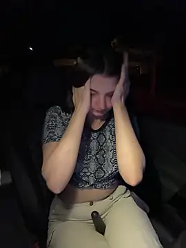 DoriDeluxe66 online show from 02/23/25, 07:38