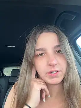 DoriDeluxe66 online show from 09/20/25, 09:21