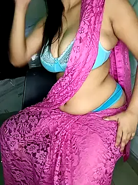 Snapshot of Ms_Divya chatting on 01/05/25, 01:26 Ms Divya online show from 01/05/25, 01:26