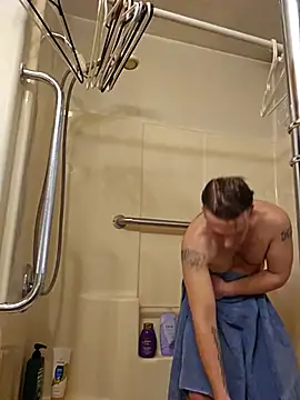 Snapshot of Sitka_86 chatting on 03/20/25, 06:41 Sitka 86 online show from 03/20/25, 06:41