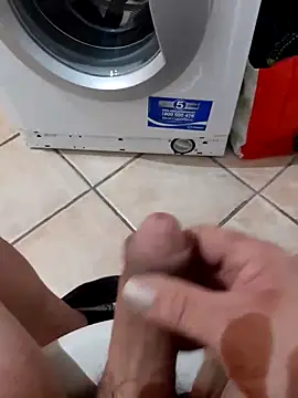 Snapshot of 74bob chatting on 03/15/25, 04:46 74bob online show from 03/15/25, 04:46