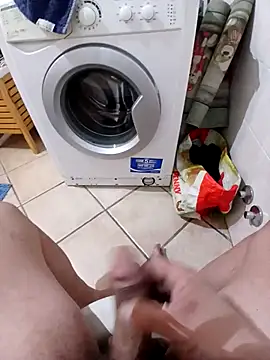 Snapshot of 74bob chatting on 01/12/26, 09:47 74bob online show from 01/12/26, 09:47