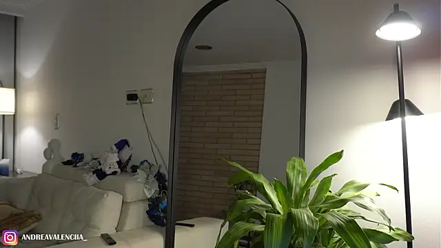 kendall ruiz online show from 12/18/24, 03:15