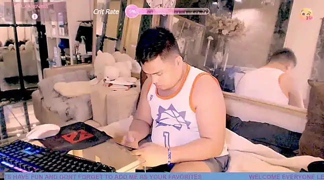 Snapshot of Hardking_69 chatting on 02/17/25, 04:42 Hardking 69 online show from 02/17/25, 04:42