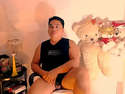 Snapshot of Hardking_69 chatting on 11/13/25, 07:02 Hardking 69 online show from 11/13/25, 07:02