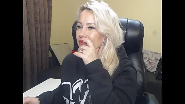 KandyHellenx online show from 01/13/26, 06:08