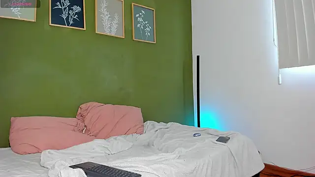 karlye 5 online show from 04/09/26, 08:25