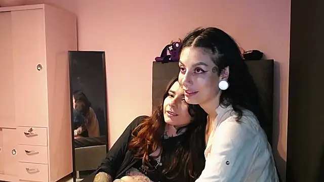 Snapshot of _onthary_6 chatting on 02/13/25, 01:50  onthary 6 online show from 02/13/25, 01:50