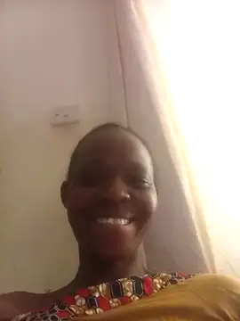 Snapshot of mrsanus56 chatting on 11/17/25, 04:51 mrsanus56 online show from 11/17/25, 04:51