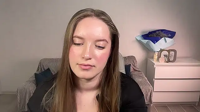 EvaMaddison online show from 09/10/25, 08:20