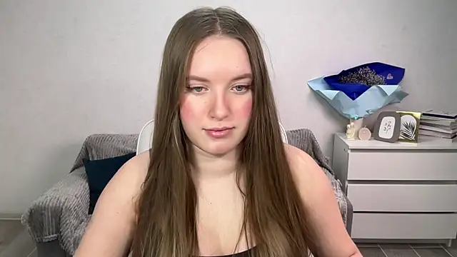 EvaMaddison online show from 11/25/25, 05:35