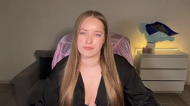 Snapshot of EvaMaddison chatting on 07/16/26, 10:16 EvaMaddison online show from 07/16/26, 10:16