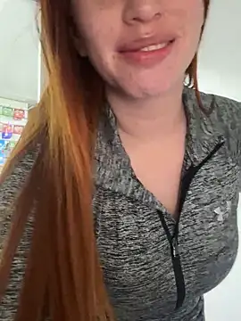 Snapshot of roouse chatting on 12/13/24, 01:48 roouse online show from 12/13/24, 01:48