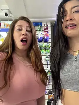 Snapshot of roouse chatting on 09/15/25, 06:13 roouse online show from 09/15/25, 06:13