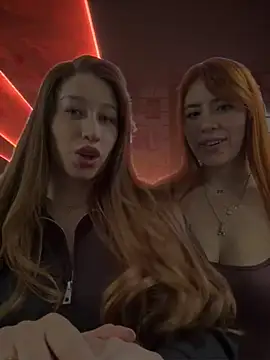 Snapshot of roouse chatting on 10/27/25, 07:12 roouse online show from 10/27/25, 07:12