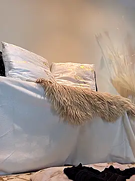 Snapshot of AureliaDoux chatting on 09/16/25, 04:08 AureliaDoux online show from 09/16/25, 04:08