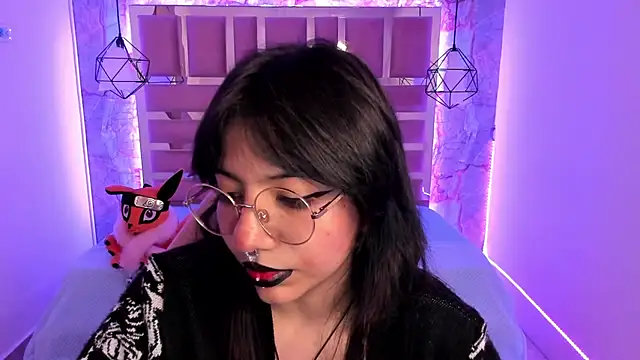 Nami usagi online show from 12/07/24, 12:24