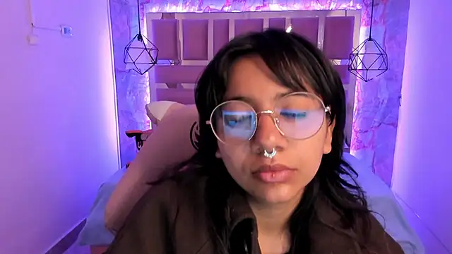 Nami usagi online show from 12/10/24, 12:05