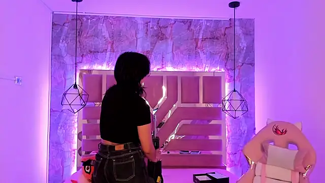 Nami usagi online show from 12/21/24, 06:12