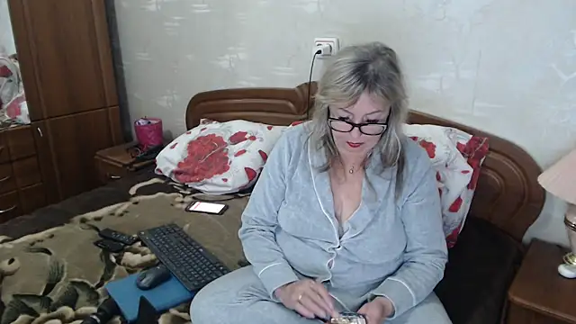 Kallliina online show from 10/02/25, 06:31