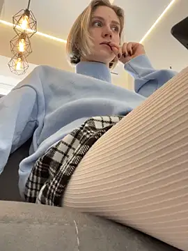 Snapshot of Feral_berry_8133 chatting on 01/15/25, 07:15 Feral berry 8133 online show from 01/15/25, 07:15