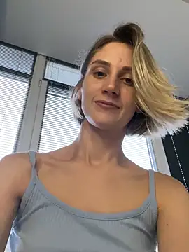 Snapshot of Feral_berry_8133 chatting on 02/02/25, 12:24 Feral berry 8133 online show from 02/02/25, 12:24