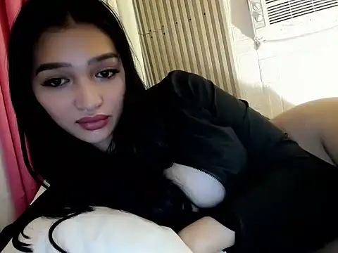 Snapshot of _caroline69 chatting on 01/28/25, 04:18 caroline69 online show from 01/28/25, 04:18