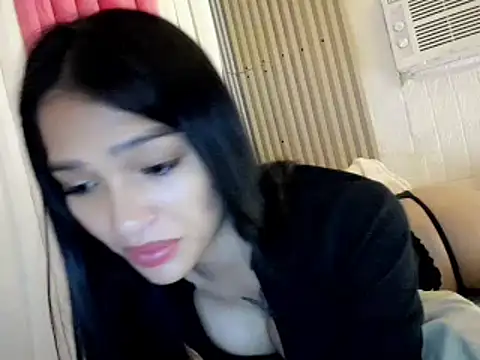 Snapshot of _caroline69 chatting on 02/16/25, 03:47 caroline69 online show from 02/16/25, 03:47