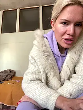 Keylili online show from 01/12/26, 10:53