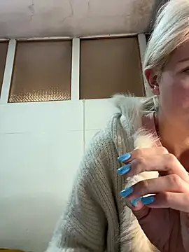 Snapshot of Keylili chatting on 04/01/26, 04:37 Keylili online show from 04/01/26, 04:37