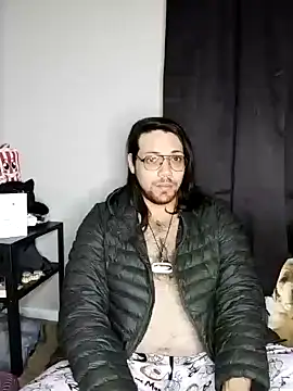 Snapshot of lucasgalacticman chatting on 02/08/25, 03:52 lucasgalacticman online show from 02/08/25, 03:52