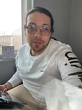 Snapshot of lucasgalacticman chatting on 03/16/25, 06:01 lucasgalacticman online show from 03/16/25, 06:01