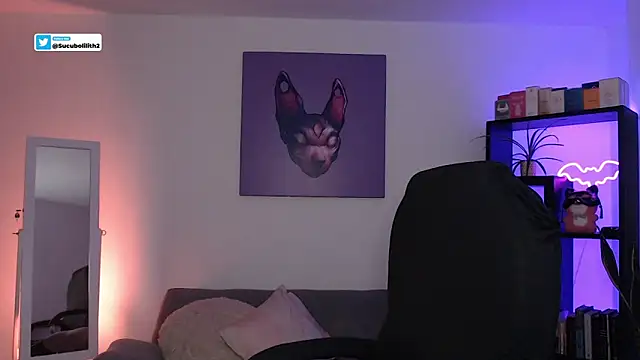 S Lilith  online show from 11/09/25, 11:14