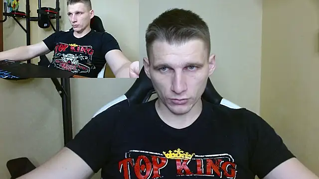 Snapshot of PoliglotJoe chatting on 12/04/24, 02:04 PoliglotJoe online show from 12/04/24, 02:04
