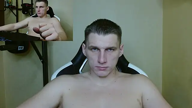 Snapshot of PoliglotJoe chatting on 12/28/24, 05:44 PoliglotJoe online show from 12/28/24, 05:44