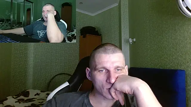 Snapshot of PoliglotJoe chatting on 01/24/25, 12:09 PoliglotJoe online show from 01/24/25, 12:09