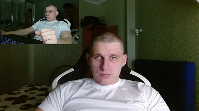 Snapshot of PoliglotJoe chatting on 01/24/25, 08:11 PoliglotJoe online show from 01/24/25, 08:11