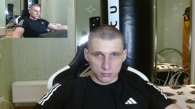 Snapshot of PoliglotJoe chatting on 01/29/25, 12:22 PoliglotJoe online show from 01/29/25, 12:22