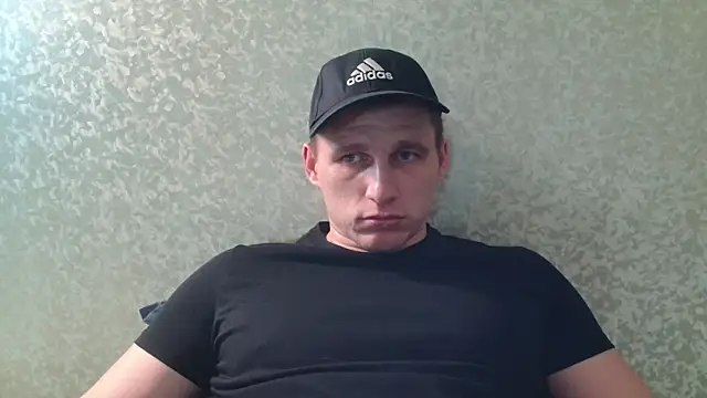 Snapshot of PoliglotJoe chatting on 03/03/25, 11:46 PoliglotJoe online show from 03/03/25, 11:46