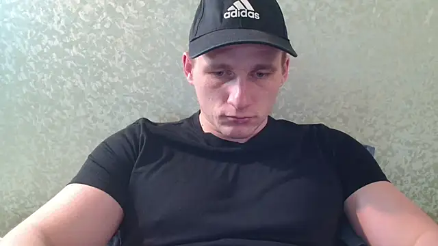 Snapshot of PoliglotJoe chatting on 03/04/25, 09:29 PoliglotJoe online show from 03/04/25, 09:29