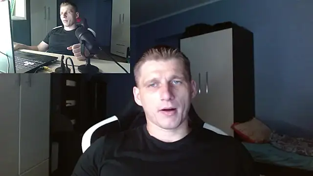 Snapshot of PoliglotJoe chatting on 09/09/25, 08:30 PoliglotJoe online show from 09/09/25, 08:30