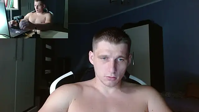 Snapshot of PoliglotJoe chatting on 09/15/25, 01:16 PoliglotJoe online show from 09/15/25, 01:16
