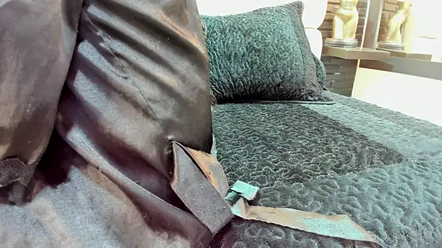 Salo Heaven online show from 02/05/25, 01:44