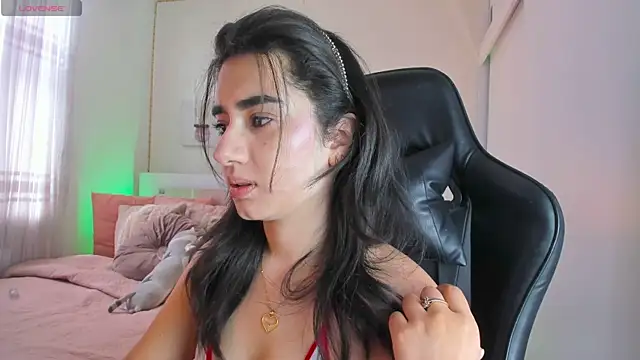 annadu011 online show from 01/26/25, 02:19