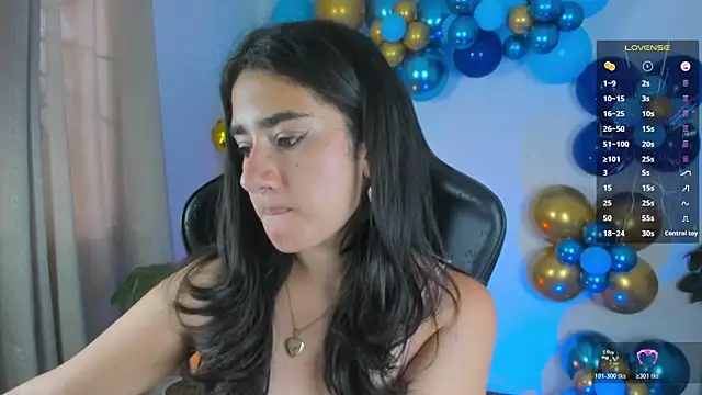 annadu011 online show from 04/15/26, 07:58