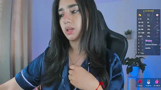 annadu011 online show from 04/17/26, 01:47