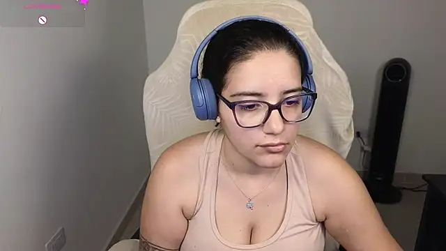 blue  moon  online show from 11/22/25, 01:15