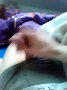 Snapshot of Dani_el82@xh chatting on 01/10/25, 03:37 Dani el82xh online show from 01/10/25, 03:37