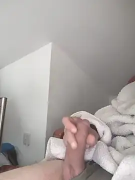 Snapshot of Dani_el82@xh chatting on 09/20/25, 09:32 Dani el82xh online show from 09/20/25, 09:32