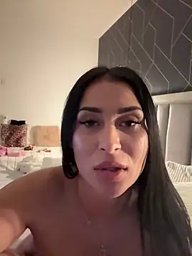 EmyLaveau online show from 03/18/25, 03:21